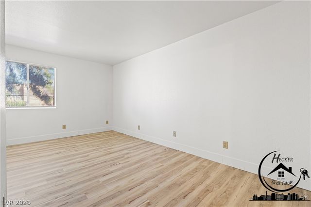 5383 Indian River Drive 320, Las Vegas, NV 89103