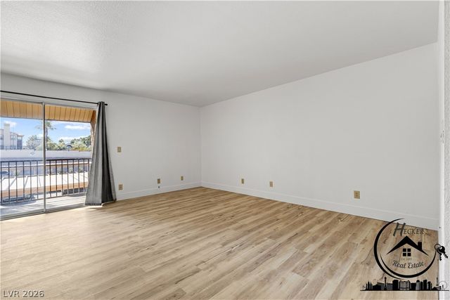 5383 Indian River Drive 320, Las Vegas, NV 89103