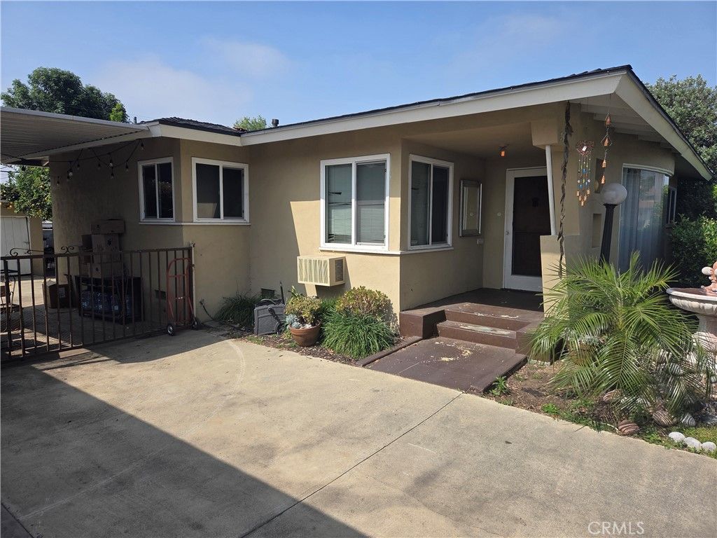 951 W Princeton, Ontario, CA 91762