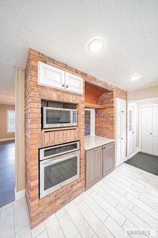 2810 River Ranch Rd, Blackfoot, ID 83221