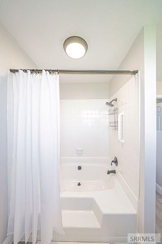 2810 River Ranch Rd, Blackfoot, ID 83221