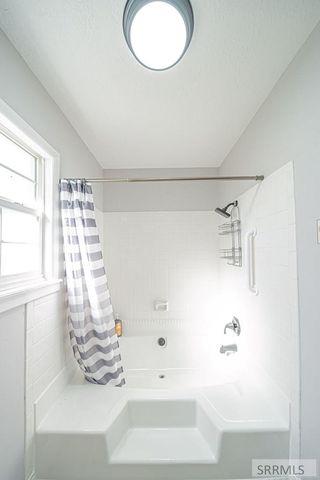 2810 River Ranch Rd, Blackfoot, ID 83221