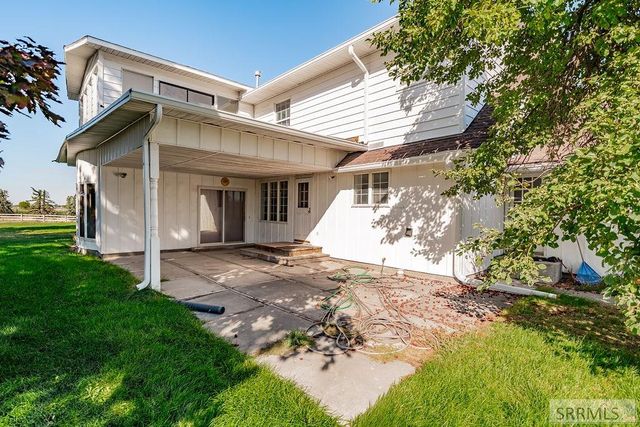 2810 River Ranch Rd, Blackfoot, ID 83221