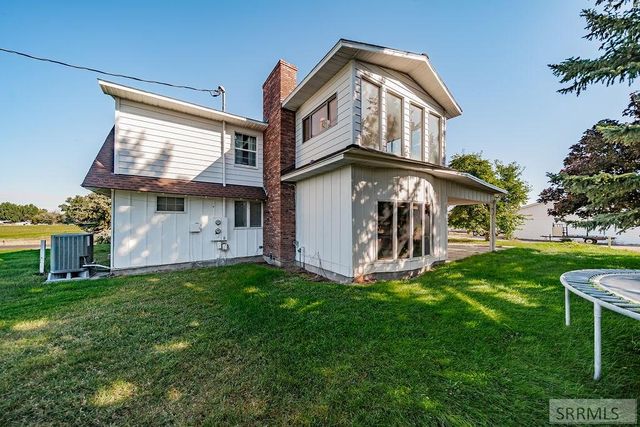 2810 River Ranch Rd, Blackfoot, ID 83221