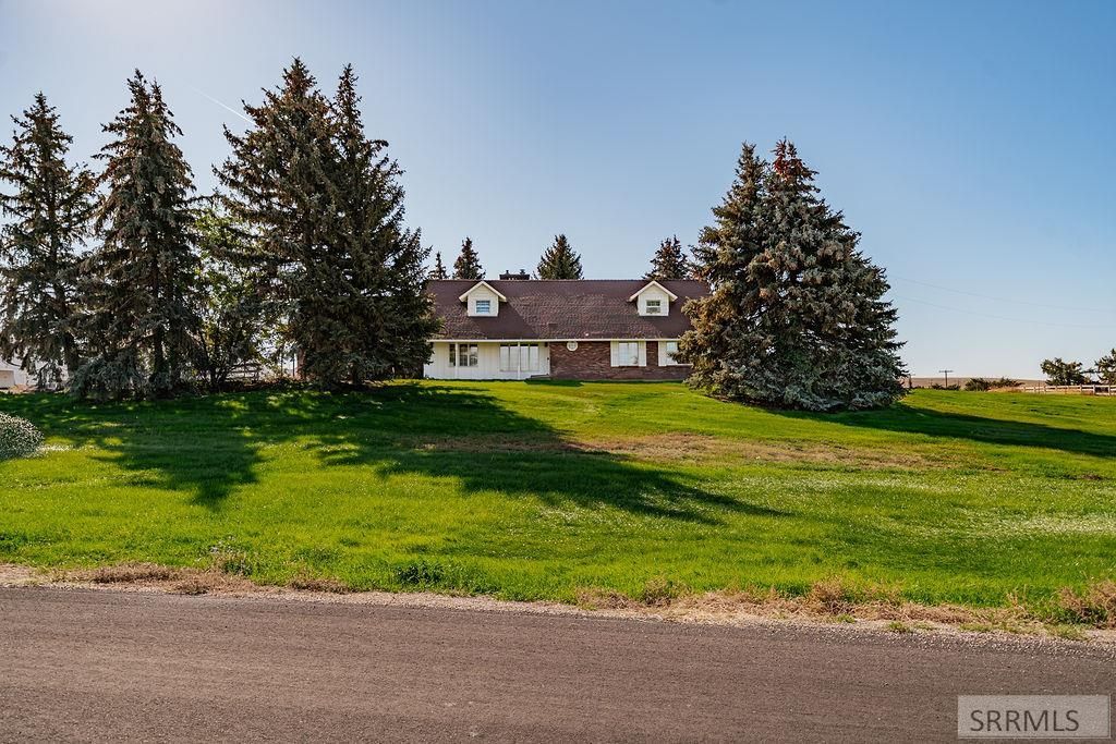 2810 River Ranch Rd, Blackfoot, ID 83221