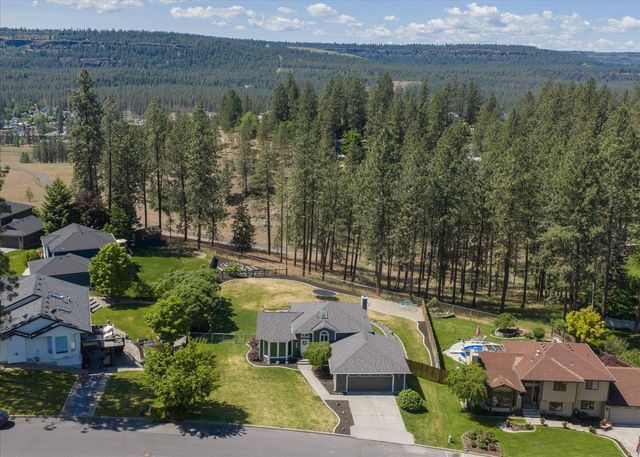 5507 W Pacific Park Dr, Spokane, WA 99208