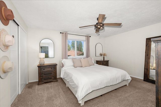 5507 W Pacific Park Dr, Spokane, WA 99208