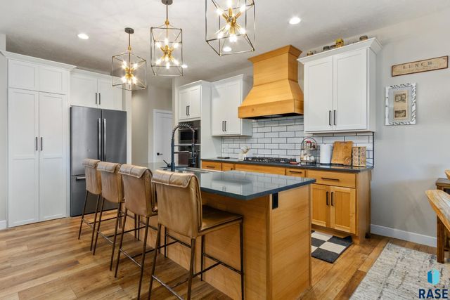 4100 N Interlachen Trl Trail, Sioux Falls, SD 57107