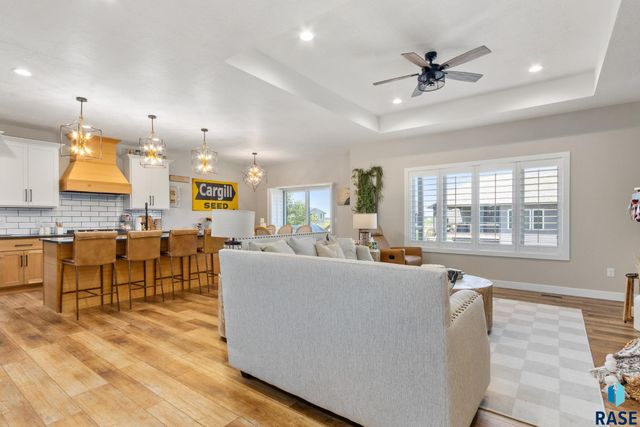 4100 N Interlachen Trl Trail, Sioux Falls, SD 57107