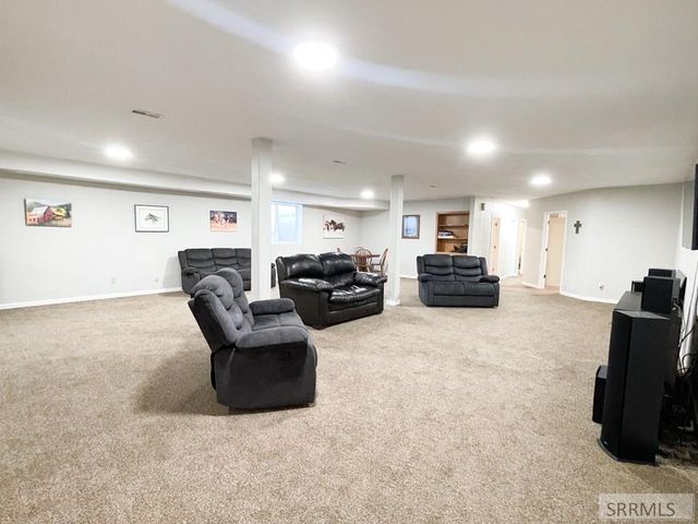 4179 E Iona Road, Idaho Falls, ID 83401