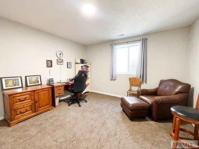 4179 E Iona Road, Idaho Falls, ID 83401