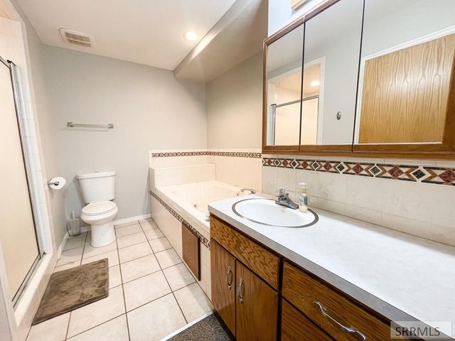 4179 E Iona Road, Idaho Falls, ID 83401