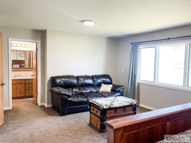 4179 E Iona Road, Idaho Falls, ID 83401