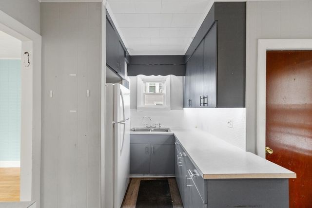 40 Buena Vista St, Swampscott, MA 01907