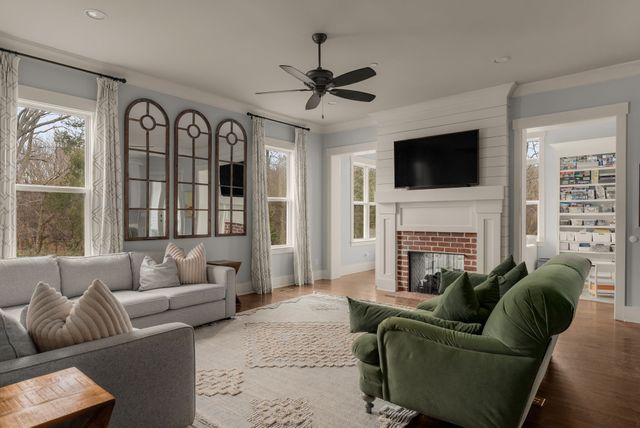 201 Gilchrist South Cir, Nolensville, TN 37135