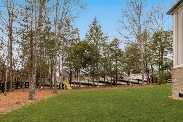 201 Gilchrist South Cir, Nolensville, TN 37135