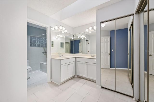 227 SOUTHAMPTON DRIVE 289, Venice, FL 34293