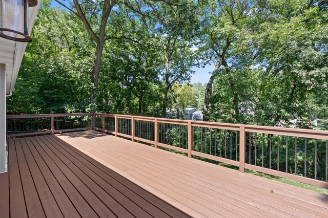 12918 Rutledge Circle, Minnetonka, MN 55305