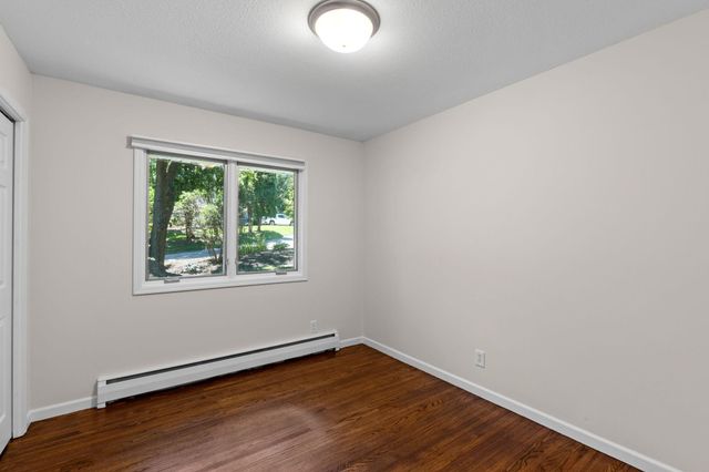 12918 Rutledge Circle, Minnetonka, MN 55305