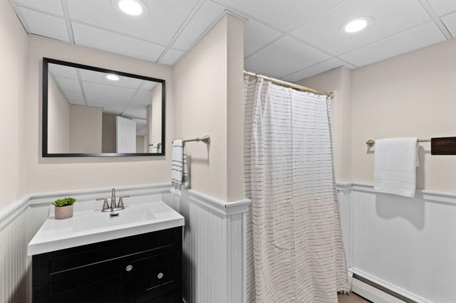 12918 Rutledge Circle, Minnetonka, MN 55305