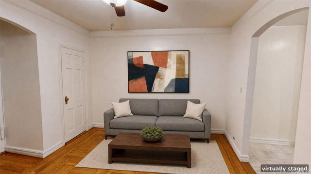 47-55 39th Place 1A, Sunnyside, NY 11104
