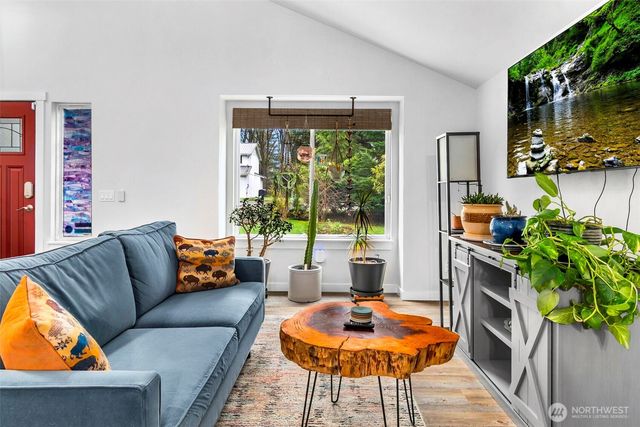 1312 22nd Avenue SE, Olympia, WA 98501