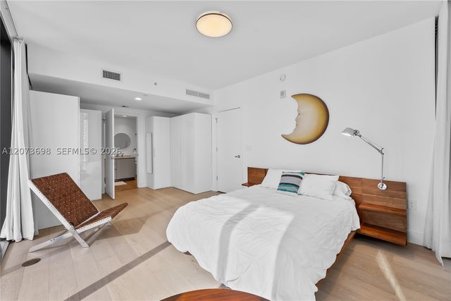 1010 Brickell Ave 1911, Miami, FL 33131