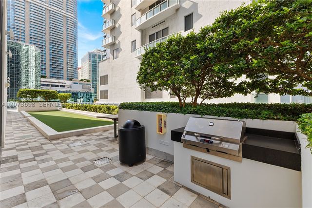 1010 Brickell Ave 1911, Miami, FL 33131