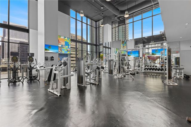 1010 Brickell Ave 1911, Miami, FL 33131