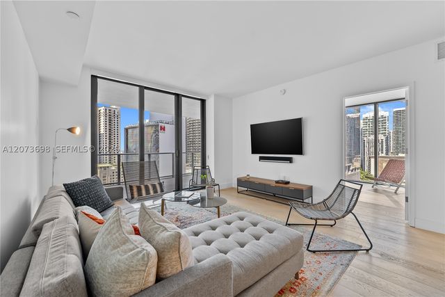 1010 Brickell Ave 1911, Miami, FL 33131
