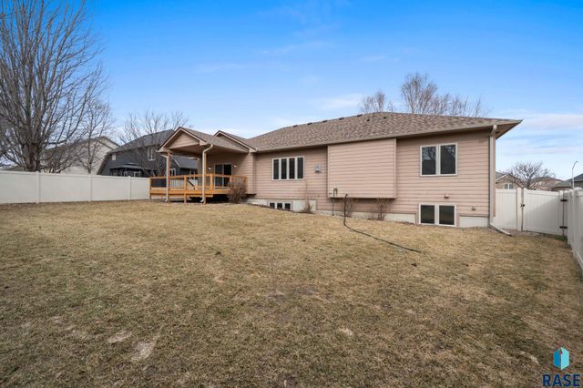 3105 Miramar Cir Circle, Sioux Falls, SD 57108