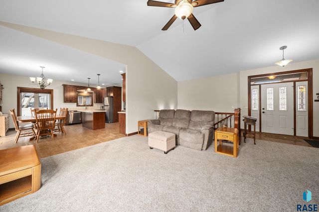 3105 Miramar Cir Circle, Sioux Falls, SD 57108