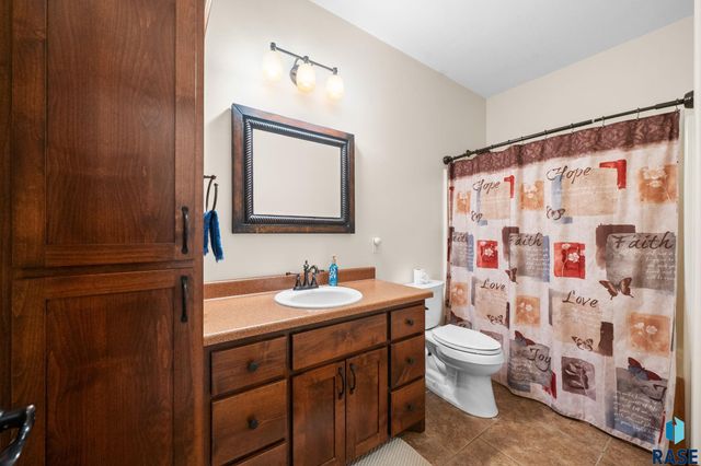 3105 Miramar Cir Circle, Sioux Falls, SD 57108