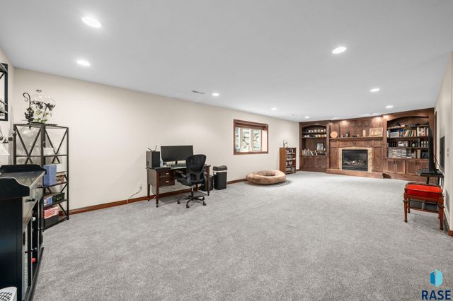 3105 Miramar Cir Circle, Sioux Falls, SD 57108