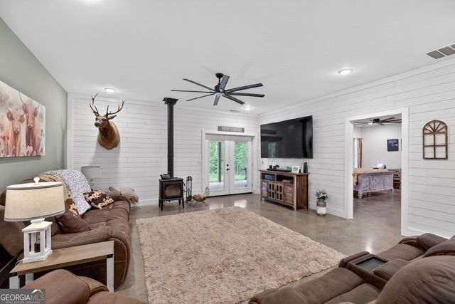 1401 Needmore Road, Roopville, GA 30170