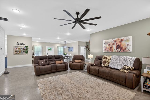 1401 Needmore Road, Roopville, GA 30170