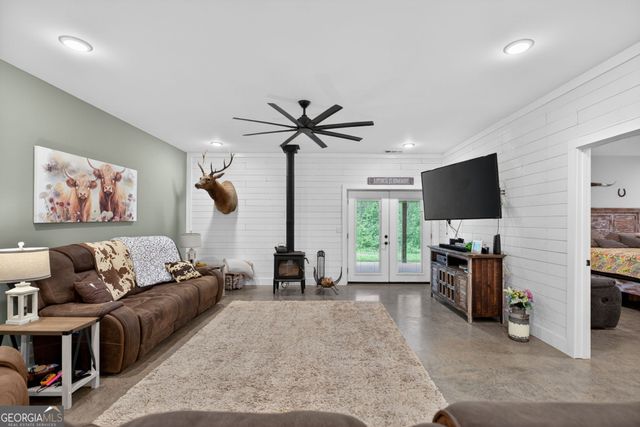1401 Needmore Road, Roopville, GA 30170