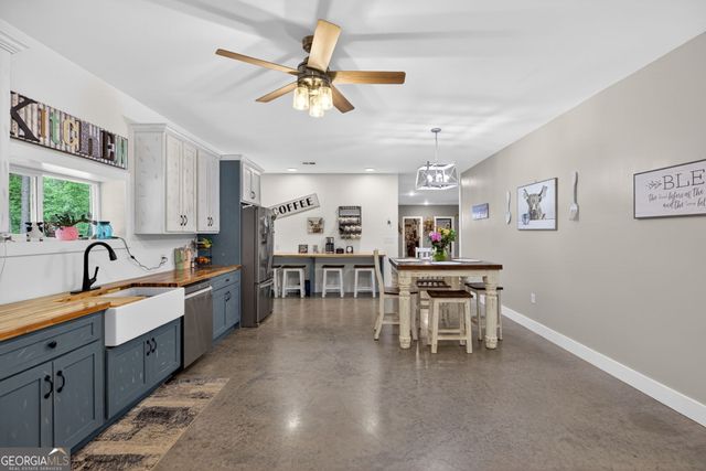 1401 Needmore Road, Roopville, GA 30170