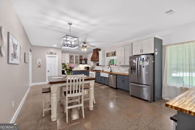 1401 Needmore Road, Roopville, GA 30170
