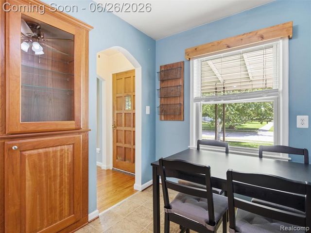 30885 Tennessee Street, Roseville, MI 48066