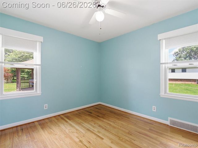 30885 Tennessee Street, Roseville, MI 48066