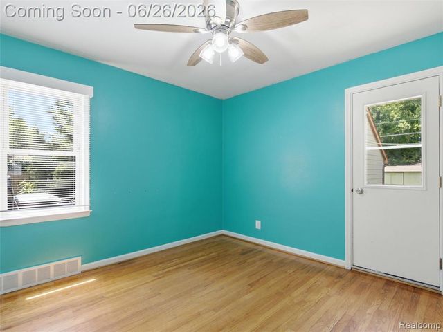 30885 Tennessee Street, Roseville, MI 48066