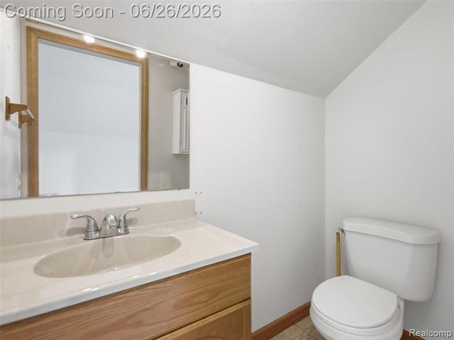 30885 Tennessee Street, Roseville, MI 48066