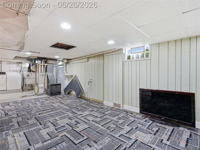 30885 Tennessee Street, Roseville, MI 48066