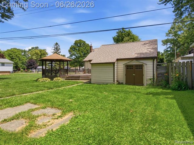 30885 Tennessee Street, Roseville, MI 48066