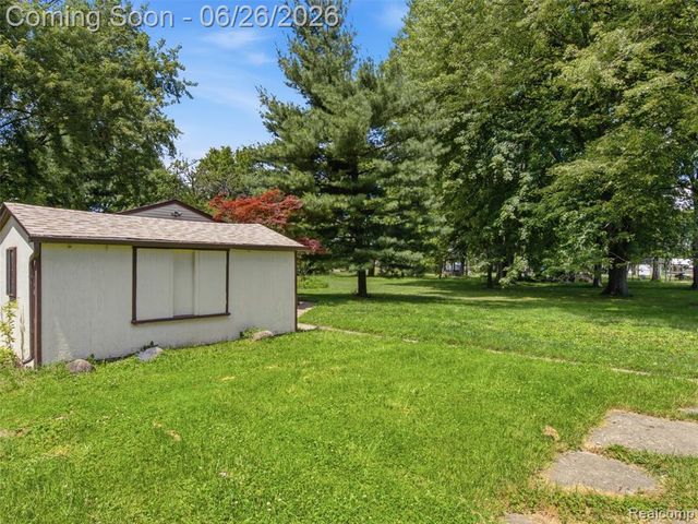 30885 Tennessee Street, Roseville, MI 48066
