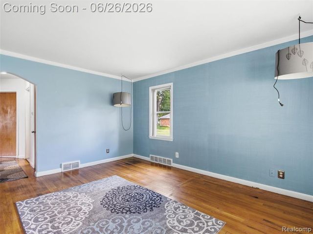 30885 Tennessee Street, Roseville, MI 48066
