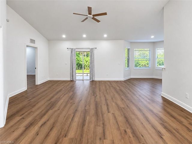 2702 25th ST W, Lehigh Acres, FL 33971