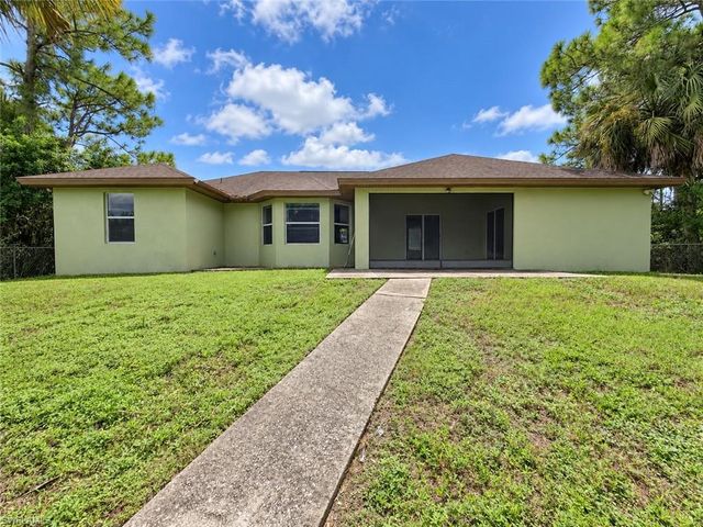 2702 25th ST W, Lehigh Acres, FL 33971