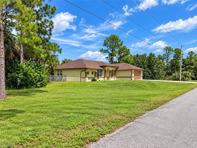 2702 25th ST W, Lehigh Acres, FL 33971